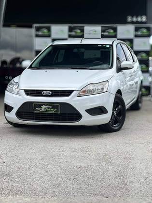 FORD FOCUS 1.6 8V GASOLINA 4P MANUAL FORD FOCUS 1.6 8V GASOLINA 4P MANUAL